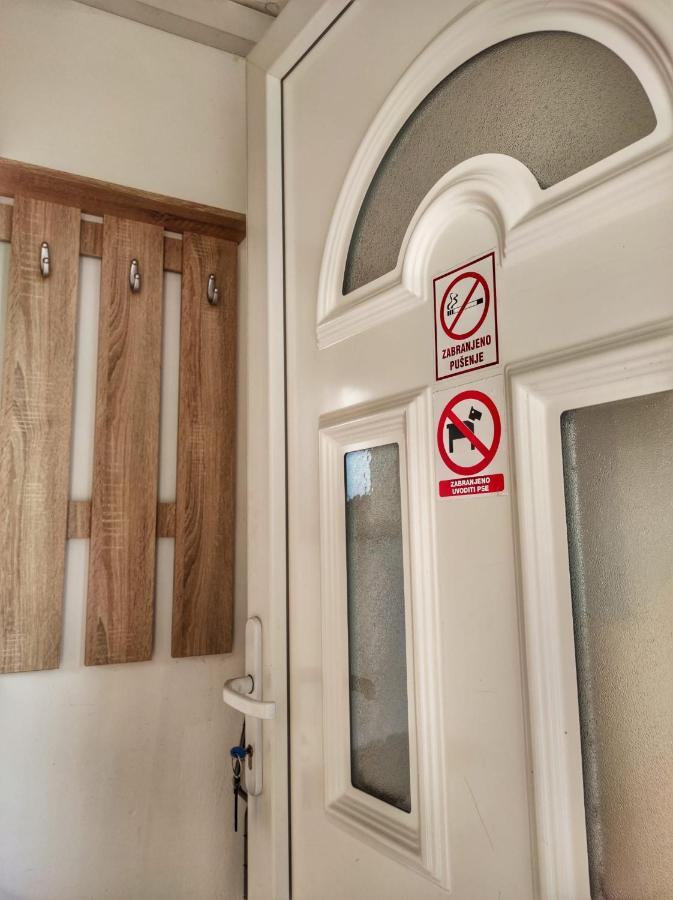 וואראז'דין Apartman Anita מראה חיצוני תמונה