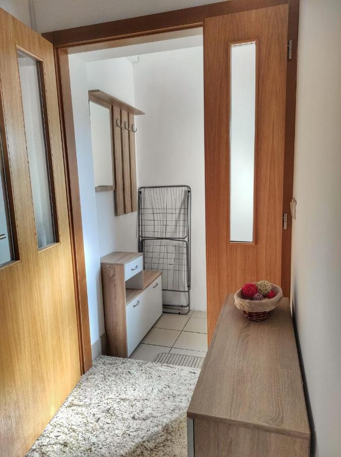 וואראז'דין Apartman Anita מראה חיצוני תמונה