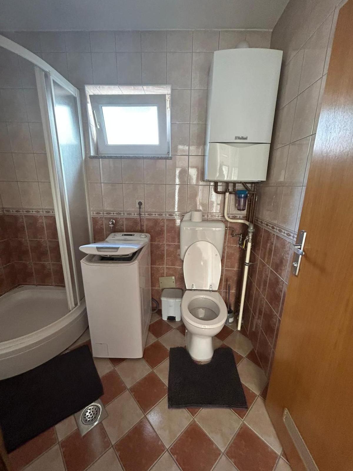 וואראז'דין Apartman Anita מראה חיצוני תמונה