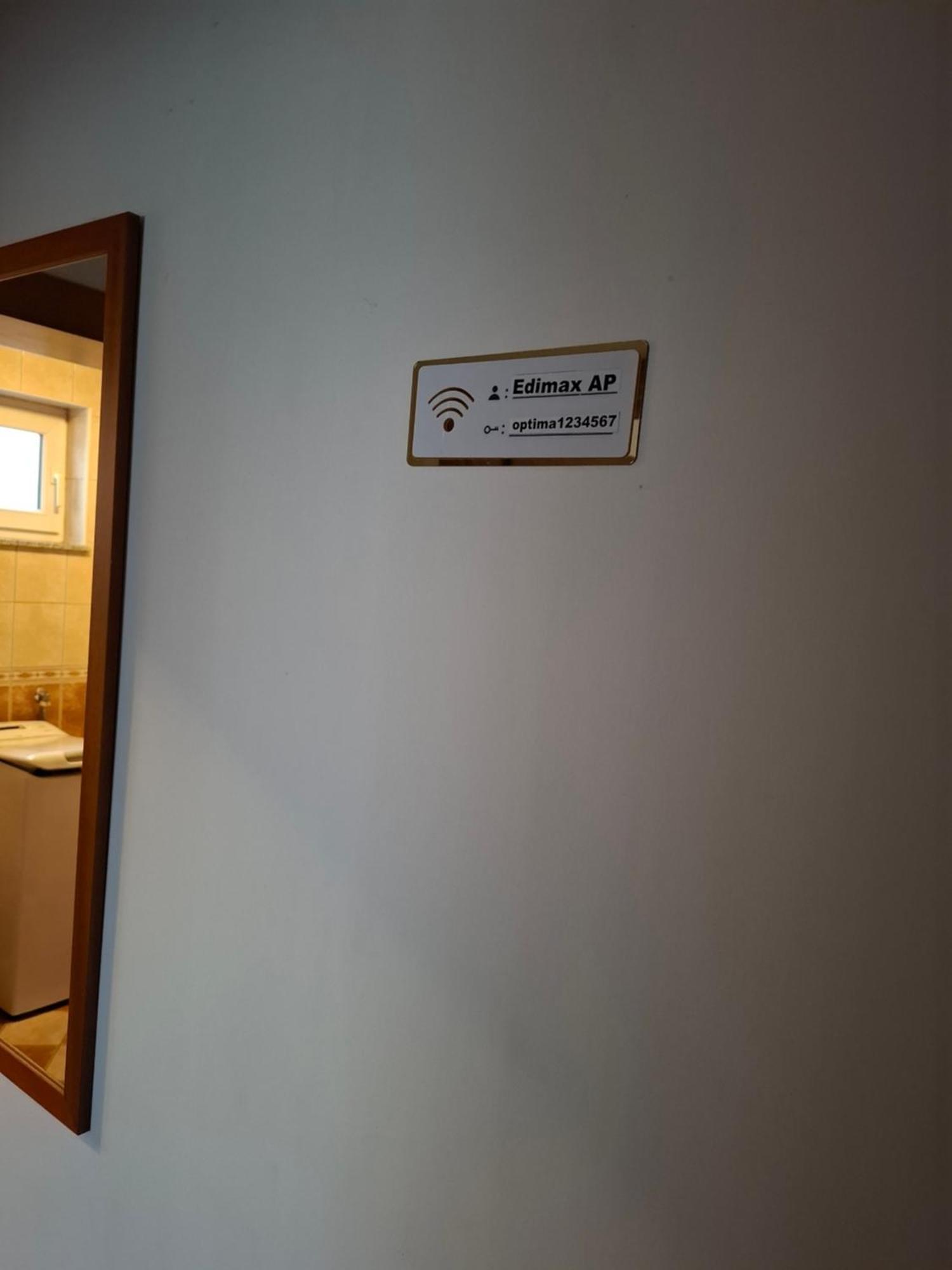 וואראז'דין Apartman Anita מראה חיצוני תמונה