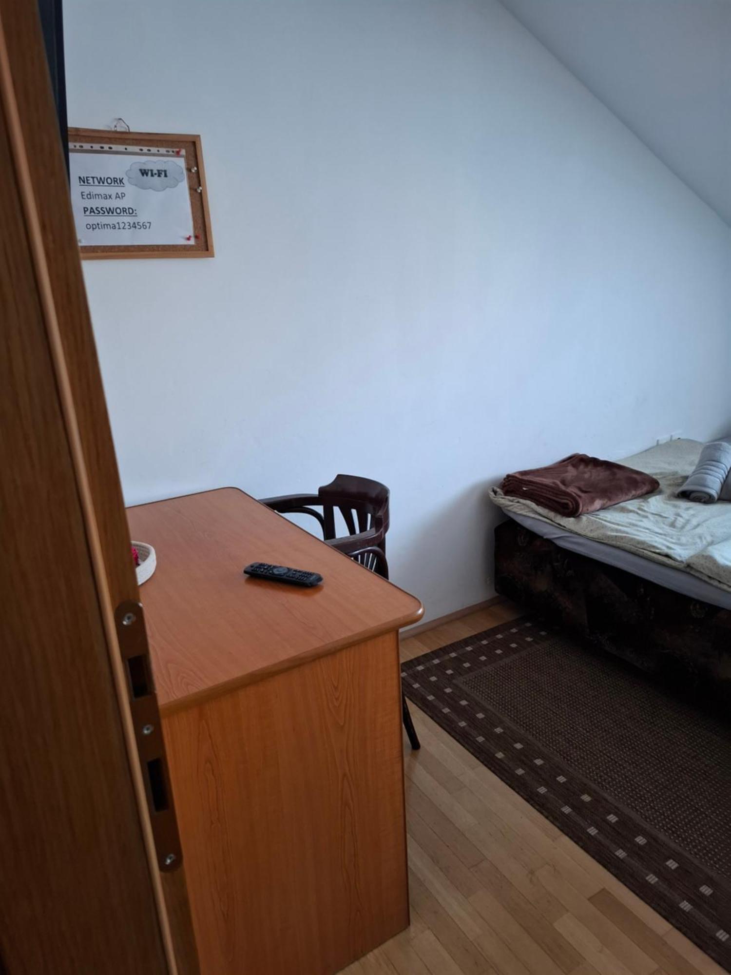 וואראז'דין Apartman Anita מראה חיצוני תמונה